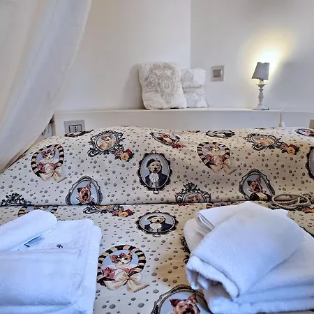 Ab Innovative Design Oda ve Kahvaltı